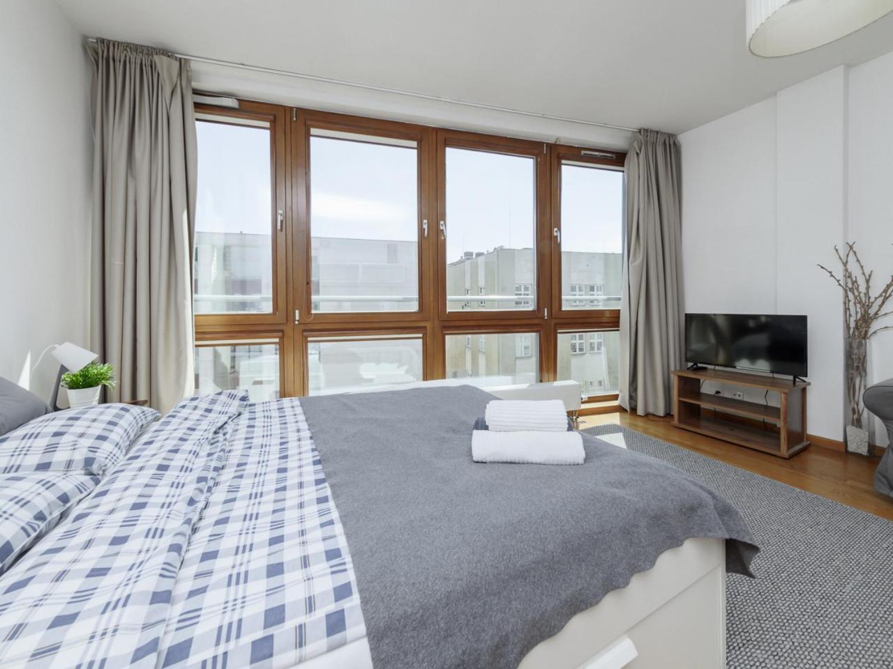 Luxury Apartment Piekna Варшава Екстериор снимка